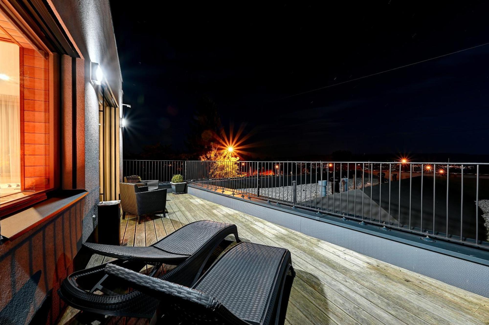 Wellness Hotel Fenix Ліберець Екстер'єр фото