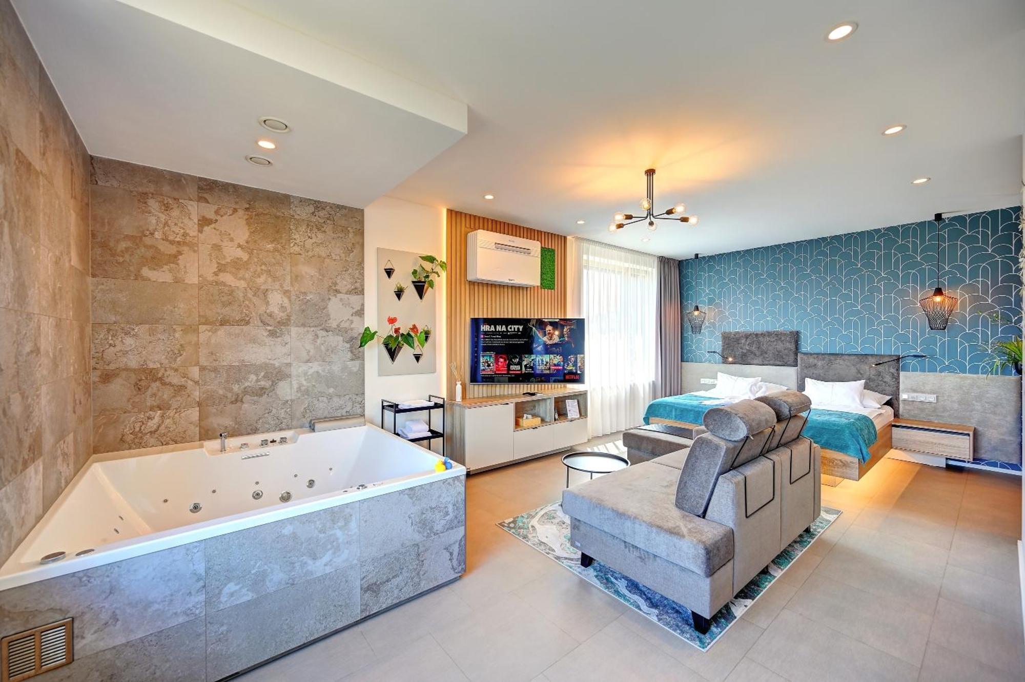 Wellness Hotel Fenix Ліберець Екстер'єр фото